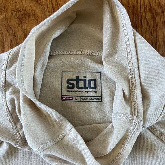 Stio Tipton Tech Turtleneck - Women's L - Picture 1 of 5